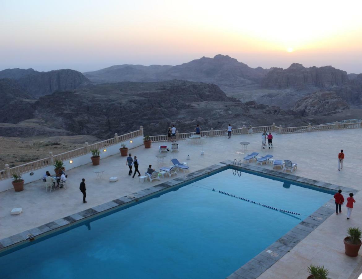 Grand View Hotel Wadi Musa Esterno foto